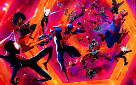 Spider-Man in een dynamische visual uit Across the Spider-Verse, waarin verschillende alternatieve Spider-Man-personages voorkomen.